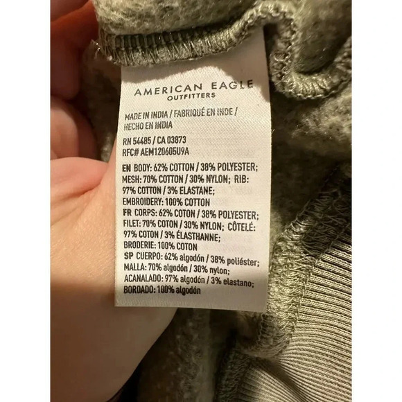 American‎ Eagle Embroidered Cropped Crewneck - Picture 5 of 6